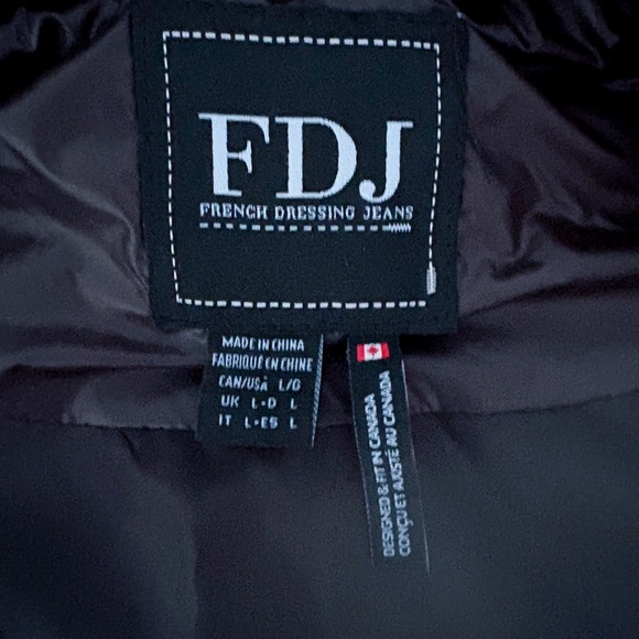 NWOT FDJ flower embroidered puffer vest. Size large - Picture 6 of 8